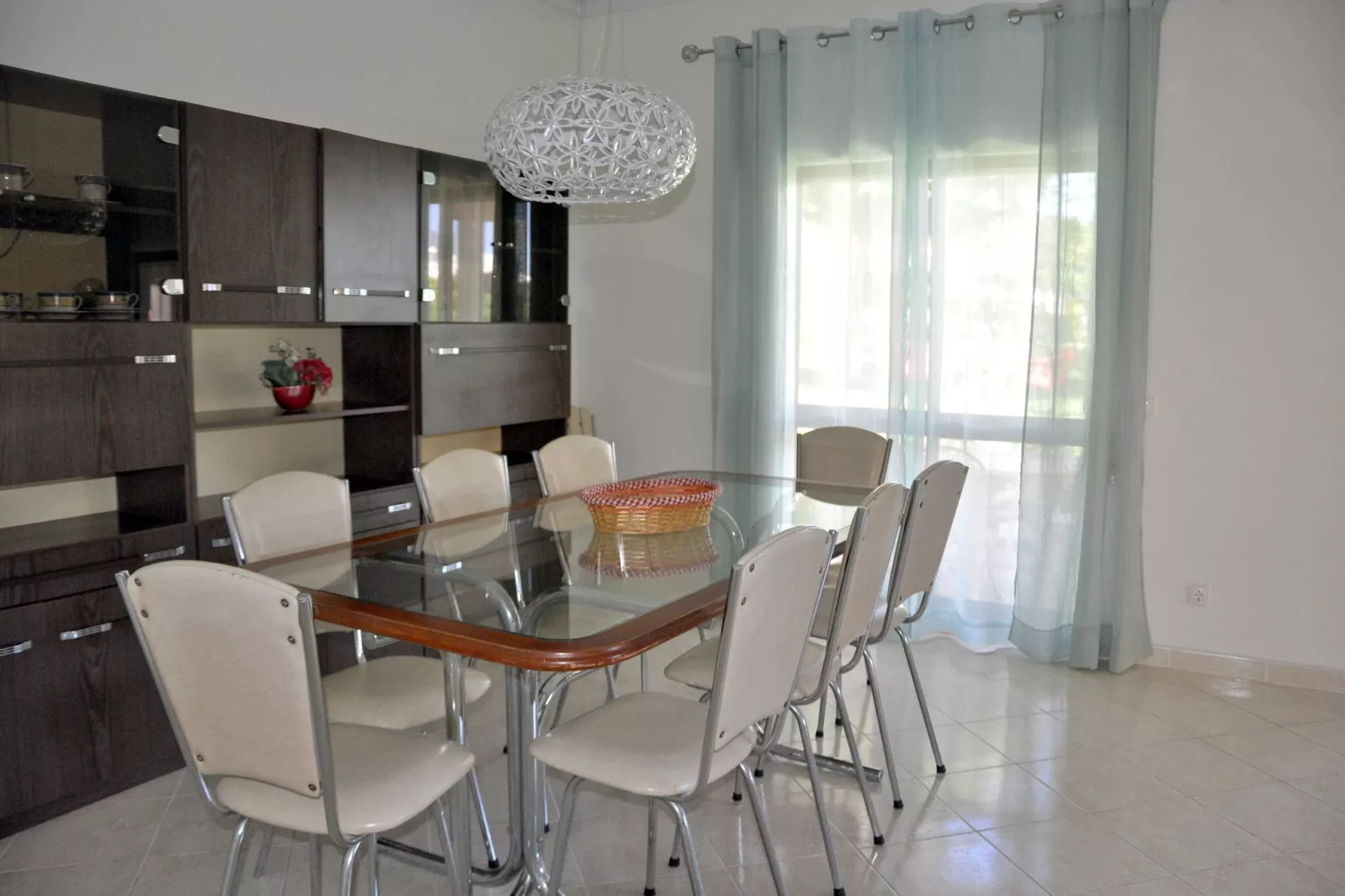 Paloma-Dining room