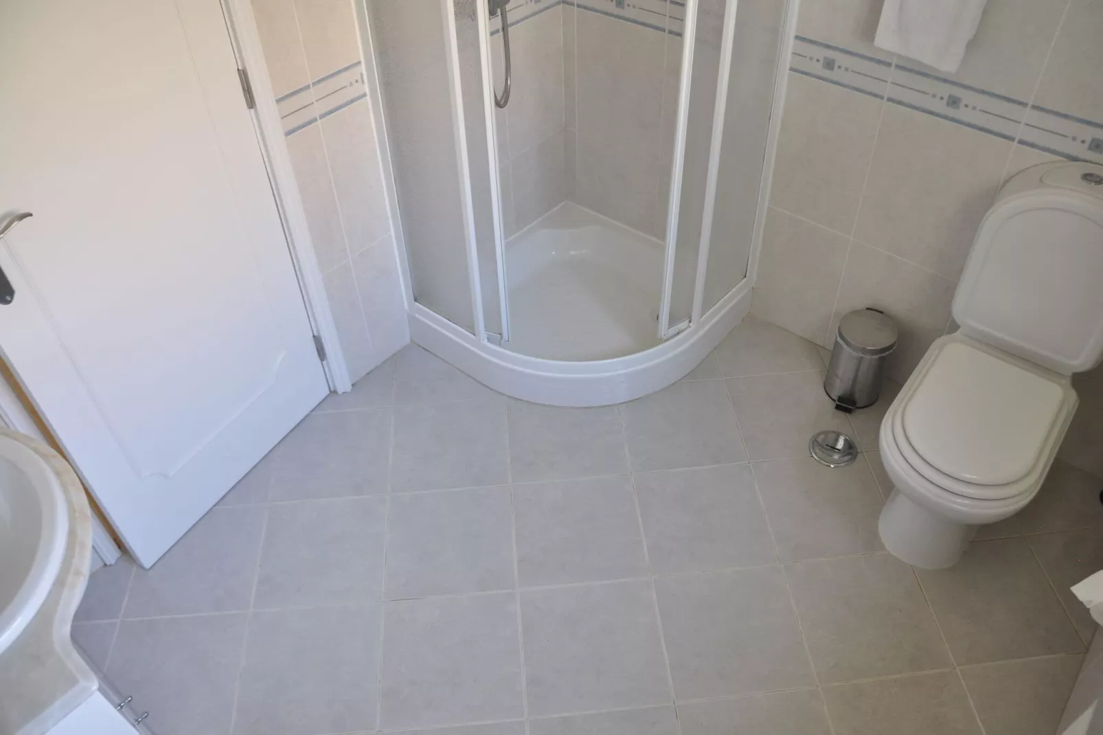 Paloma-Bathroom