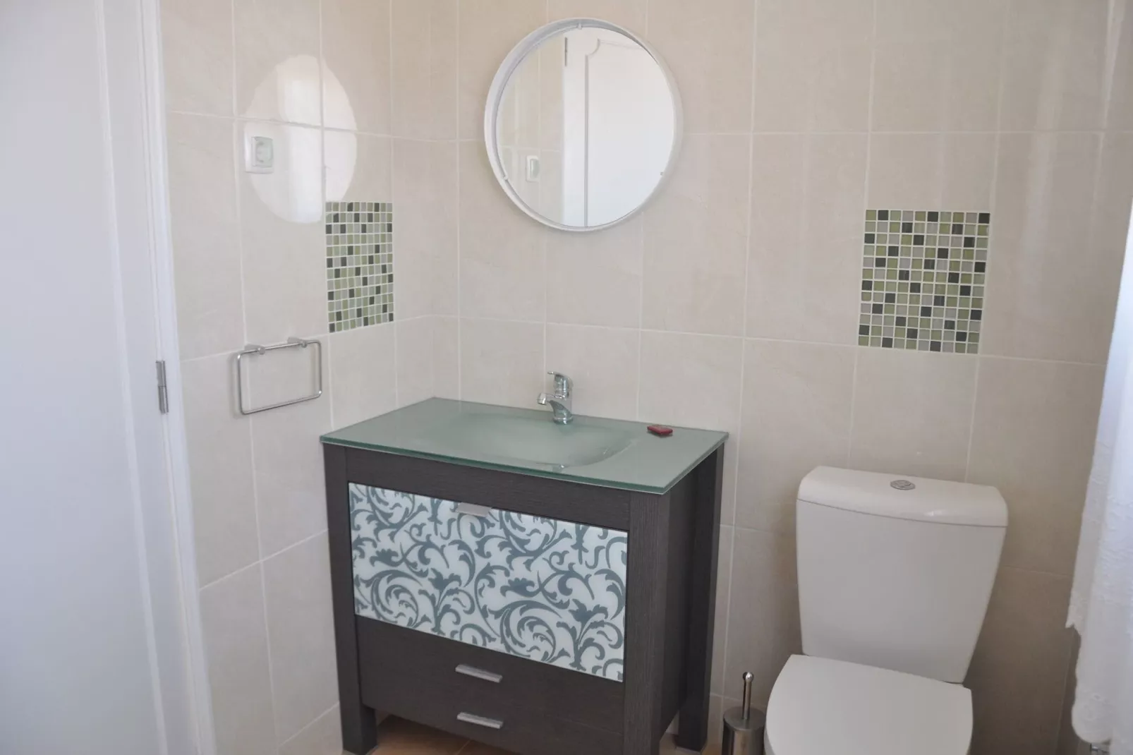 Paloma-Bathroom