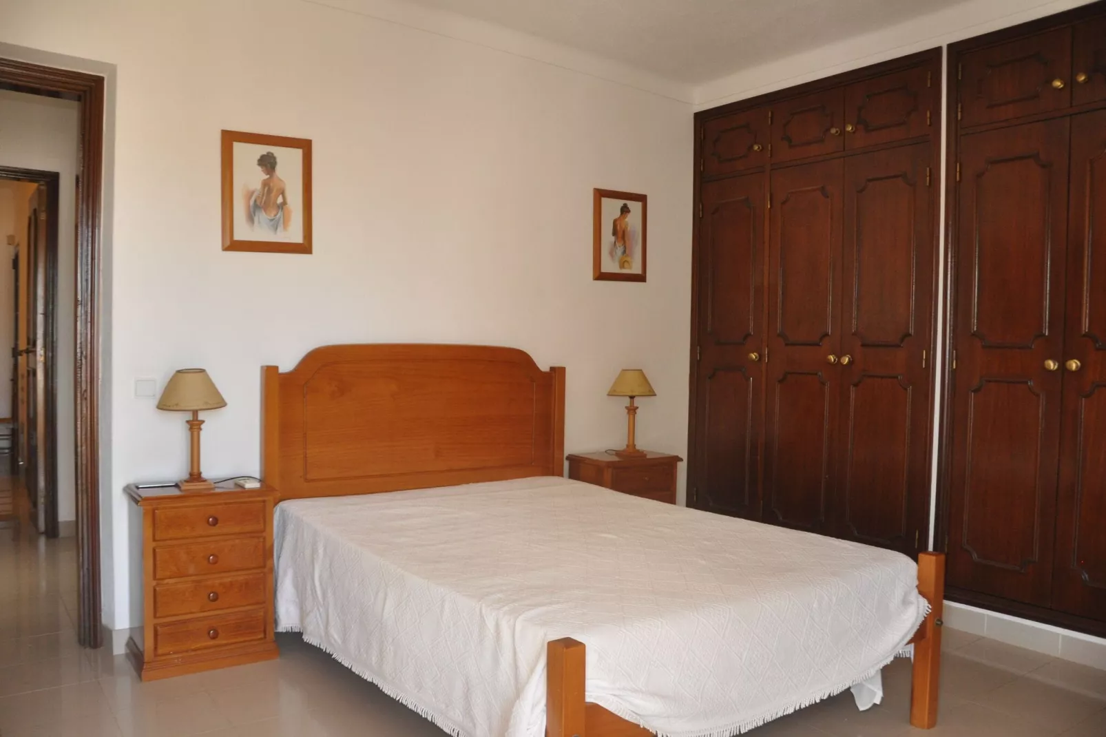 Martini Bianco-Bedroom