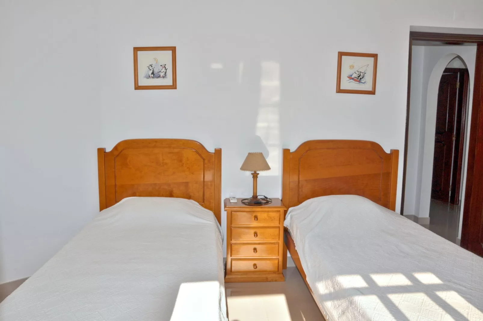 Martini Bianco-Bedroom