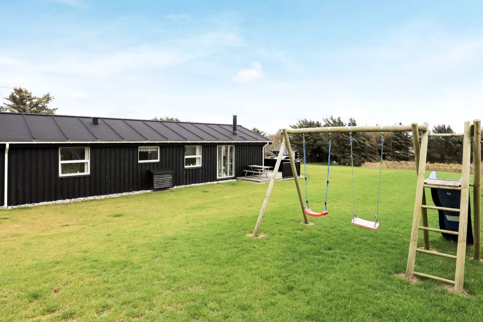 Modernized Seaside Retreat-By Traum-View