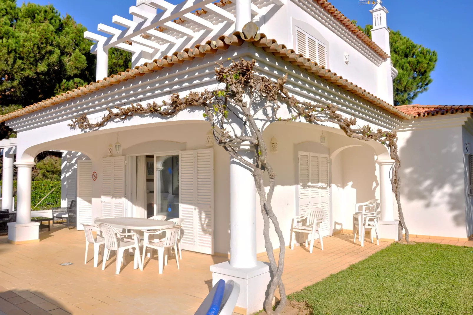 Villa Mathilda-Exterior summer