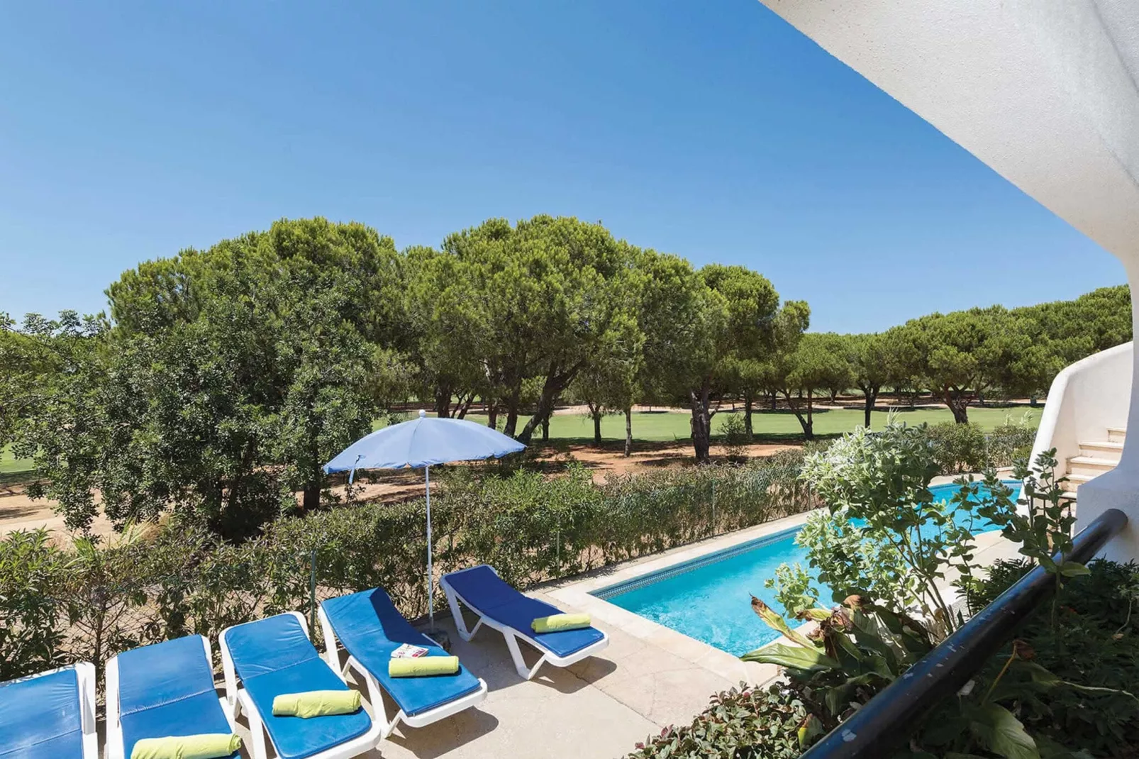 Villa Manoel-Aussicht Sommer