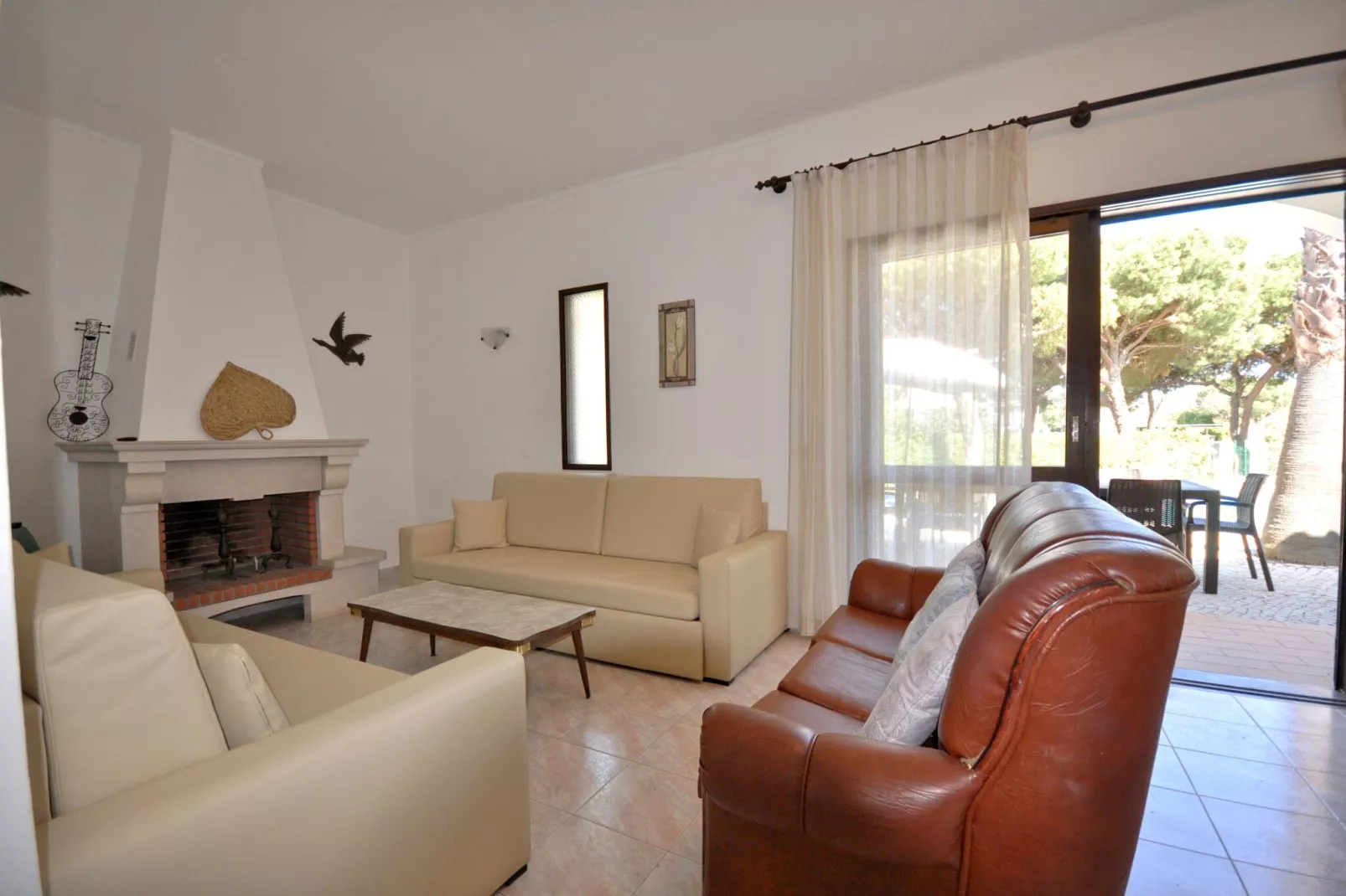 Lima-Salon