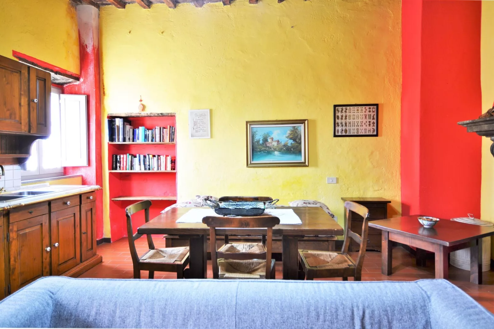 Priore-Living room