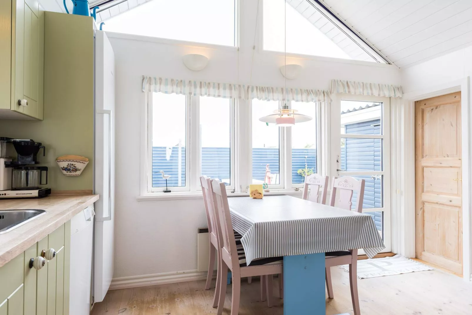 4 person holiday home in Hvide Sande-Indoor