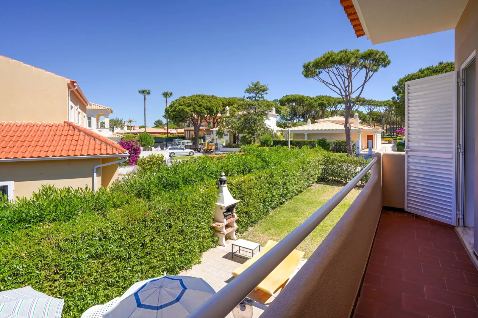 Villa Flores do Golfe 1-View summer