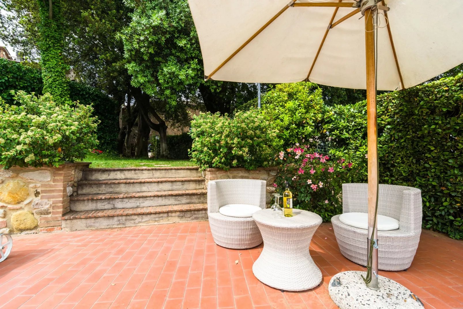 Il Vecchio Frantoio-Gardens summer