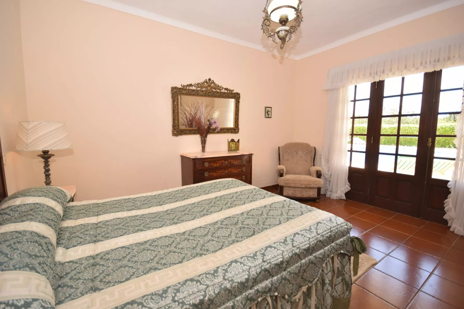 Vivenda Ferreiras-Bedroom