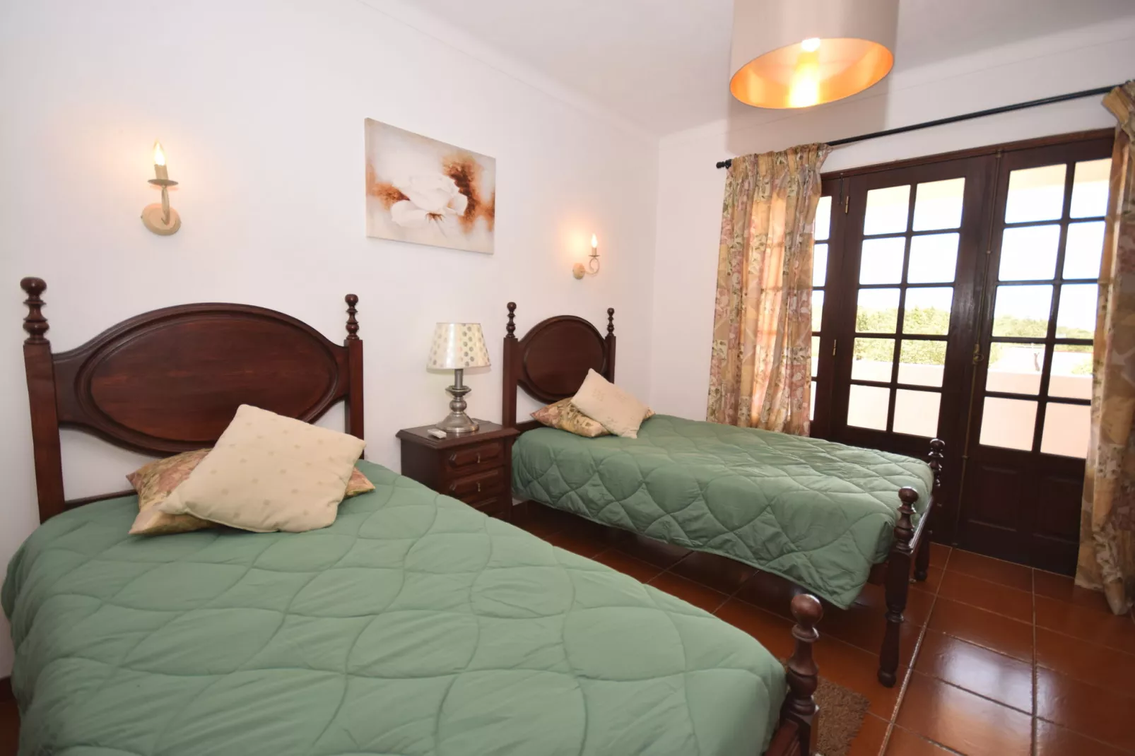 Vivenda Ferreiras-Bedroom