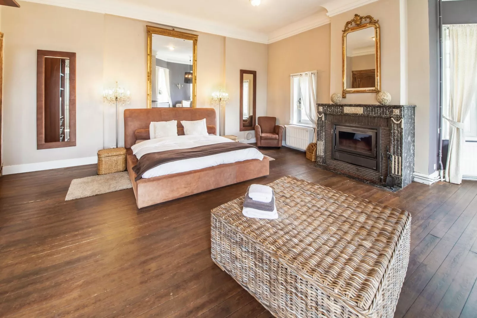 Le Chateau de Balmoral-Bedroom