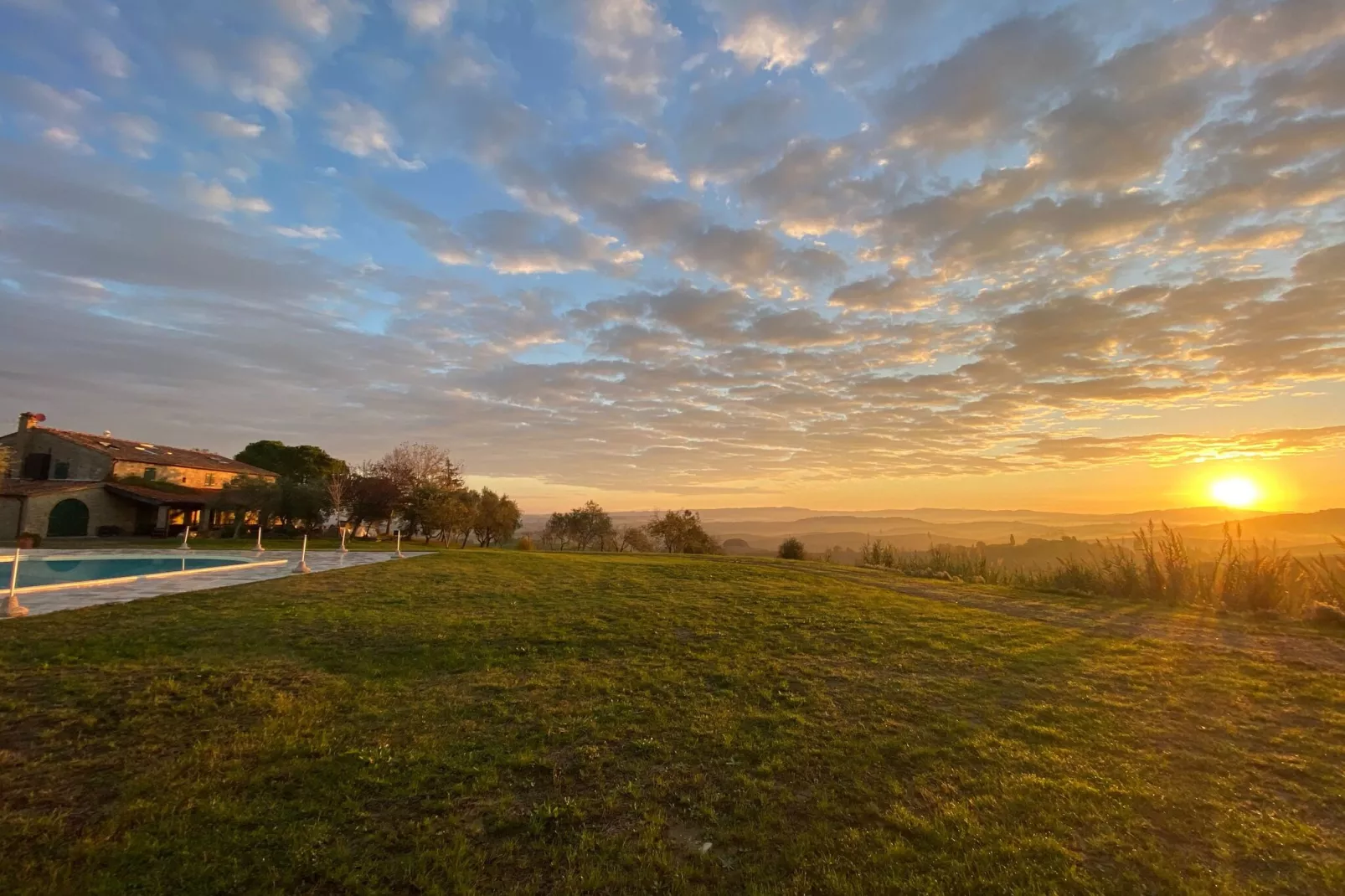 Podere San Giovanni-View summer