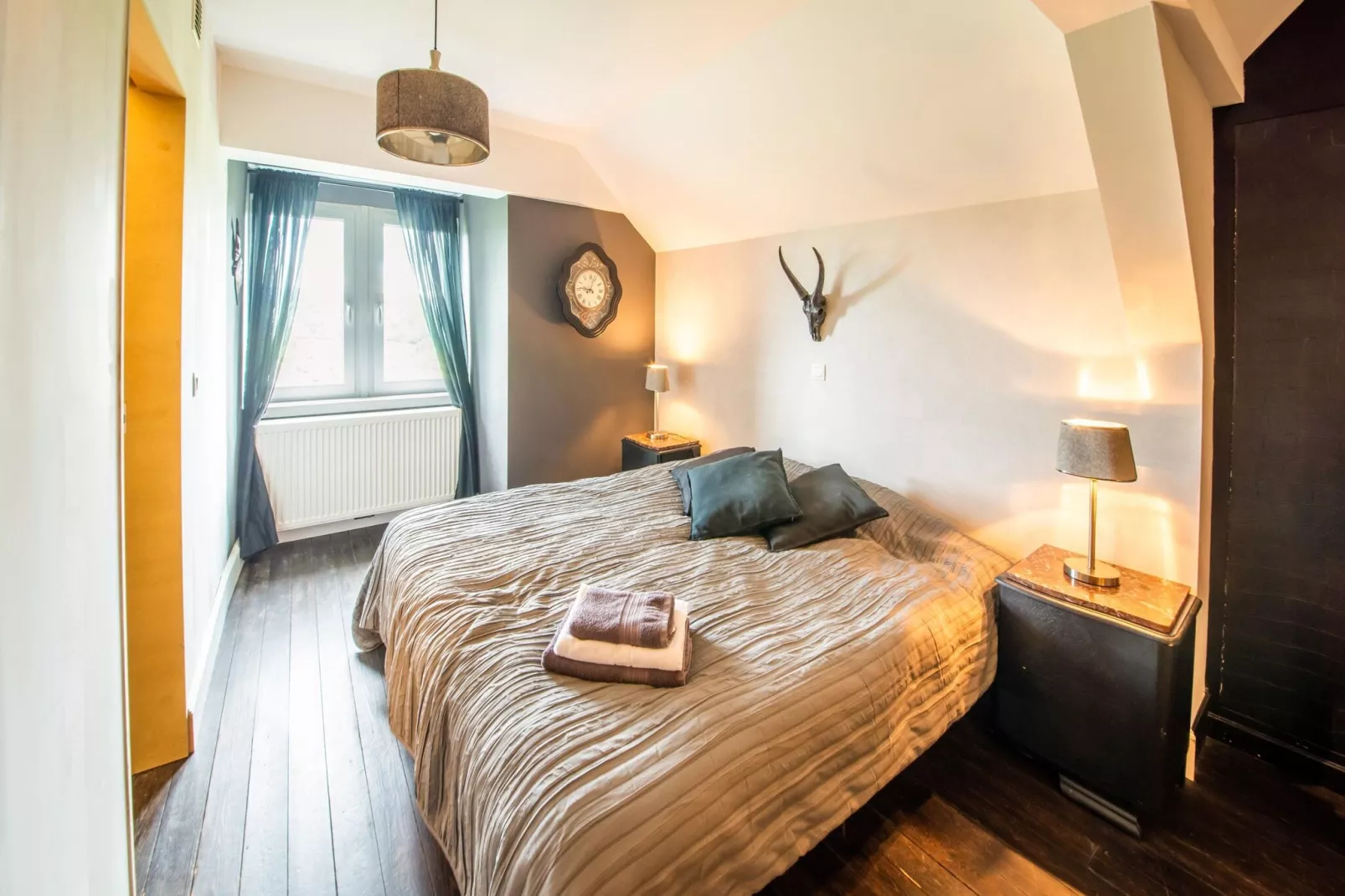 Le Chateau de Balmoral-Bedroom