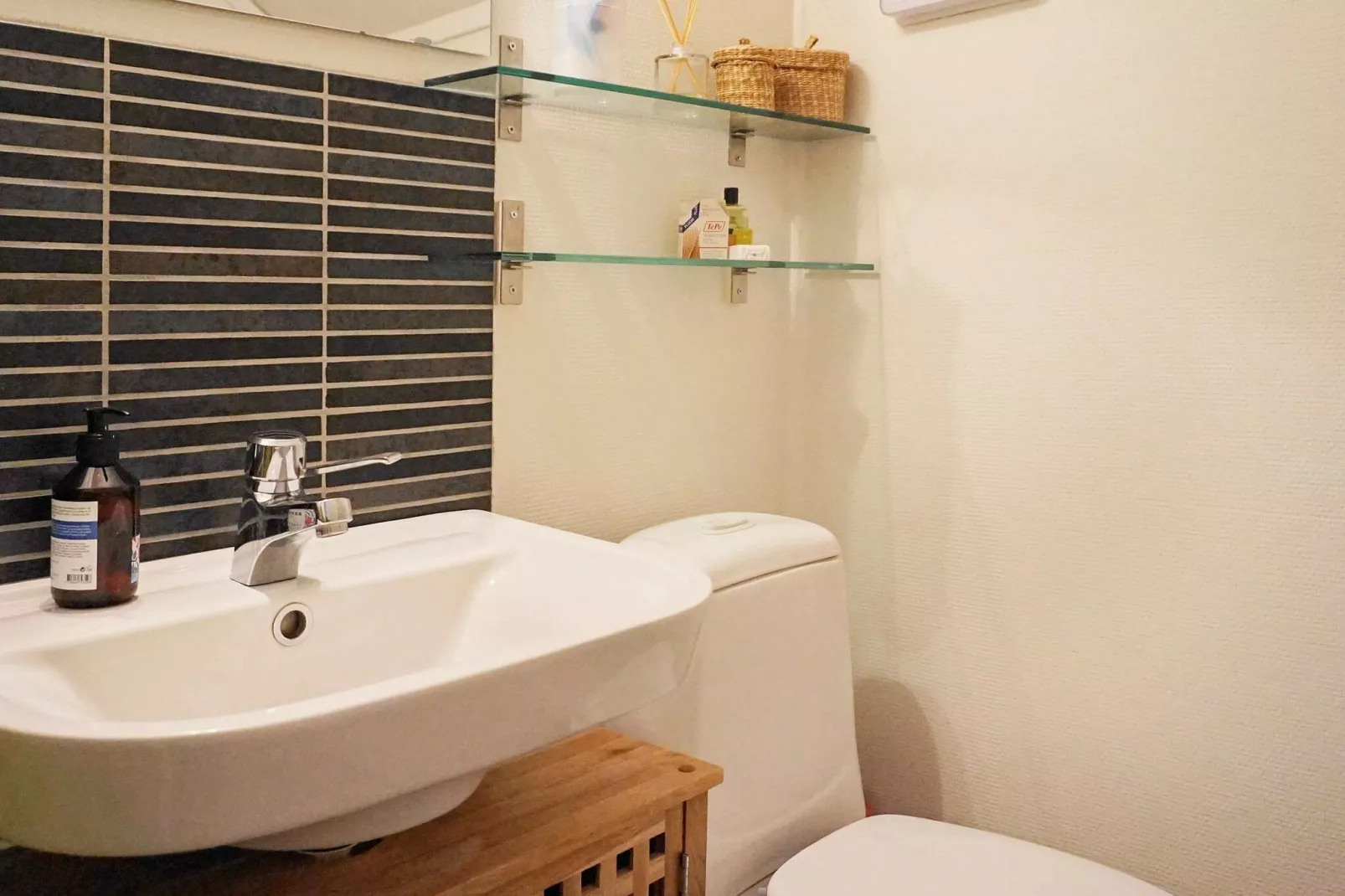 8 person holiday home in LERUM-Indoor