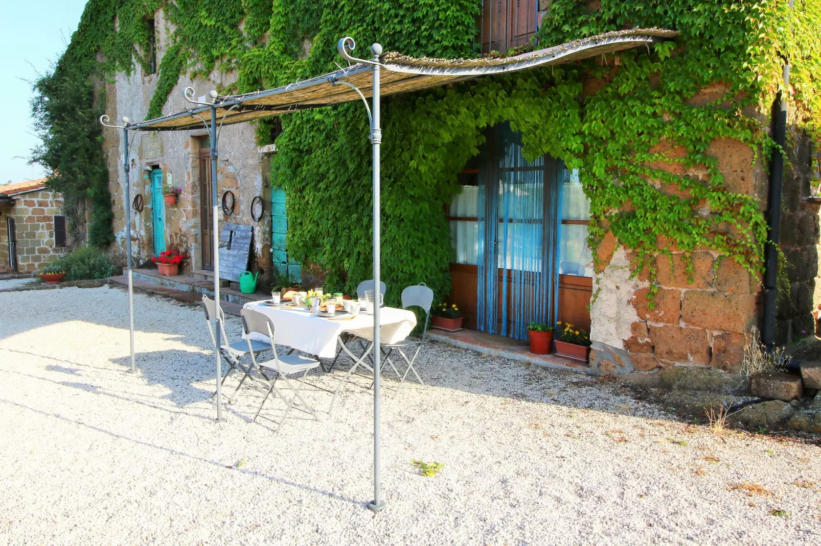 Sorano-Terrace balcony