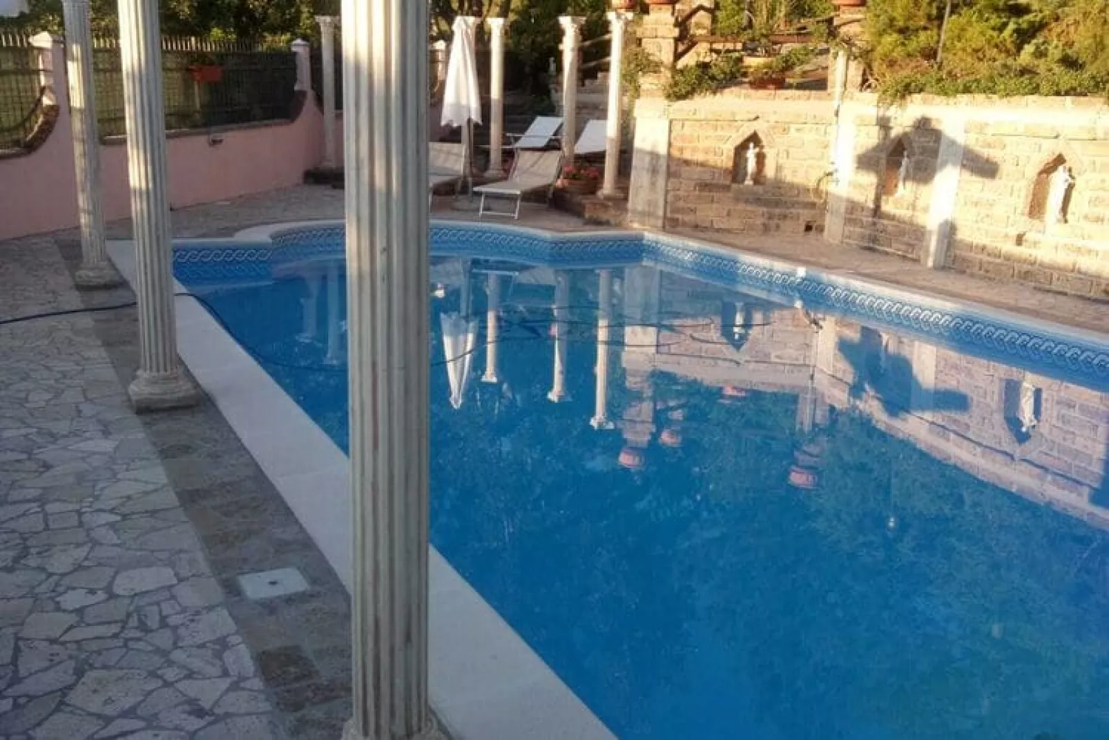 Appartamento in Villa con Giardino e Piscina-Pool