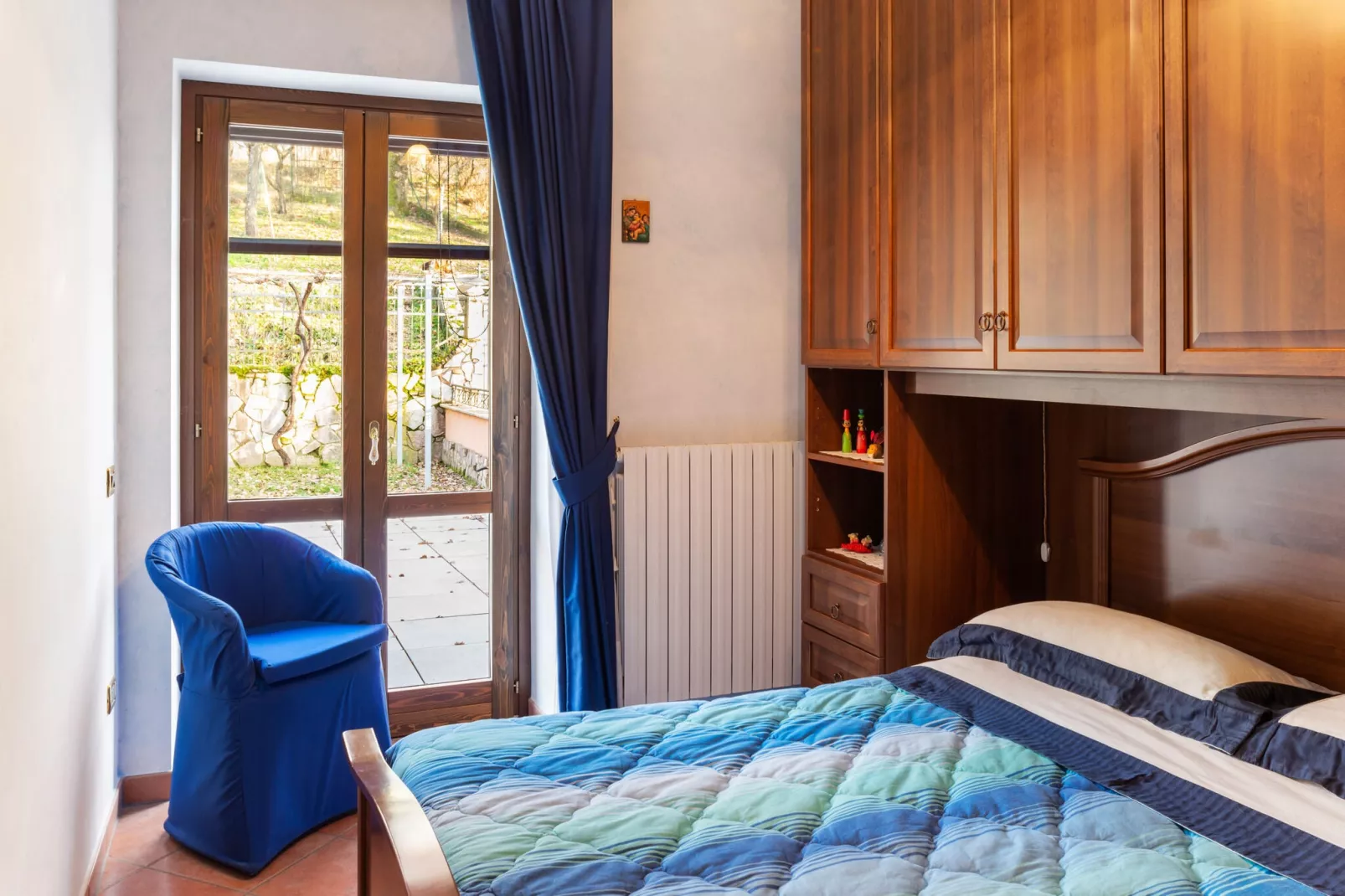 Appartamento in Villa con Giardino e Piscina-Bedroom