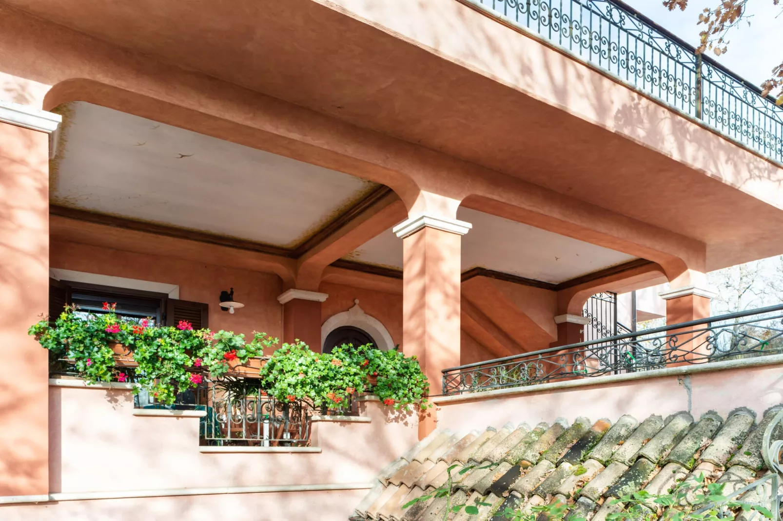 Appartamento in Villa con Giardino e Piscina-Exterior summer