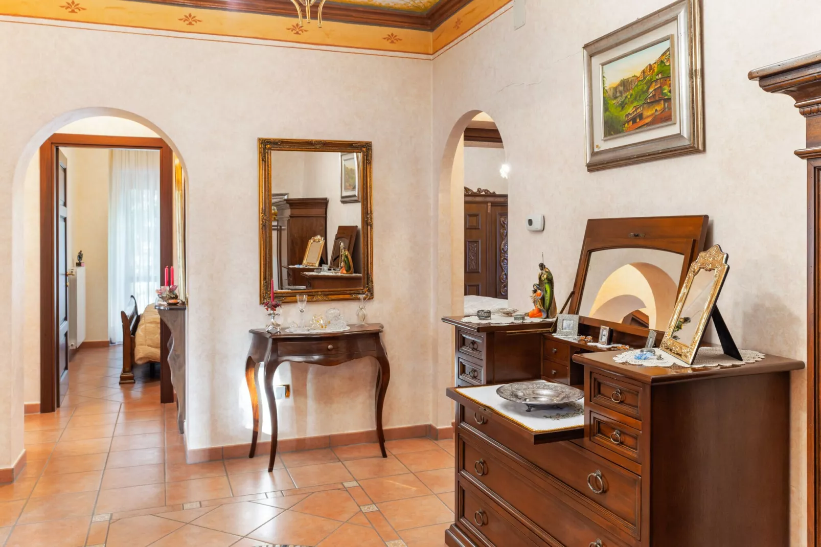 Appartamento in Villa con Giardino e Piscina-Living room
