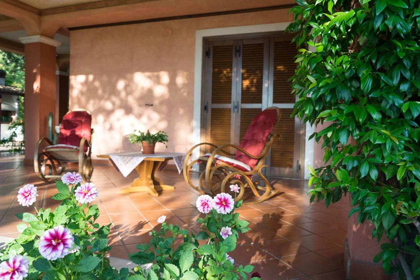 Appartamento in Villa con Giardino e Piscina-Terrace balcony