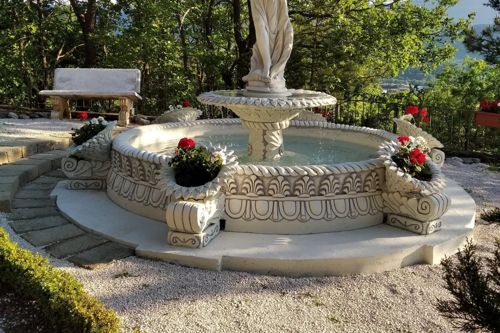 Appartamento in Villa con Giardino e Piscina-Atmosphere