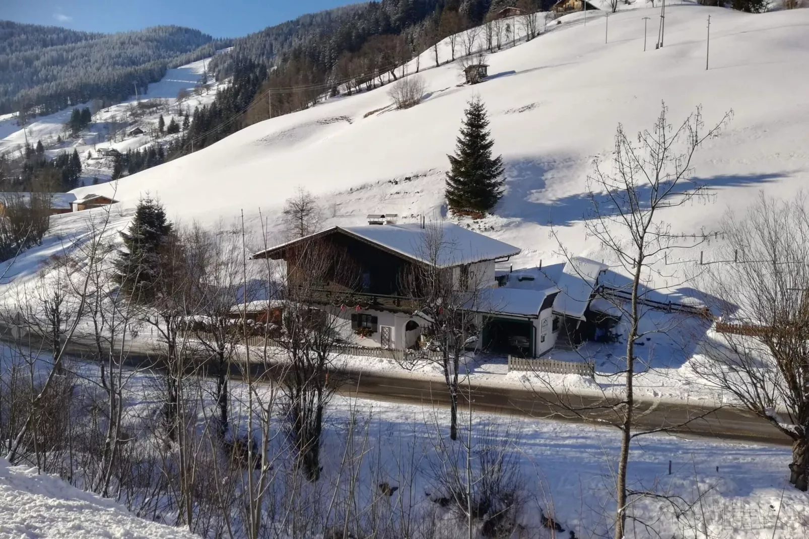 Mountain-View Appartement with Garden inkl Hochkönigcard-Extérieur hiver