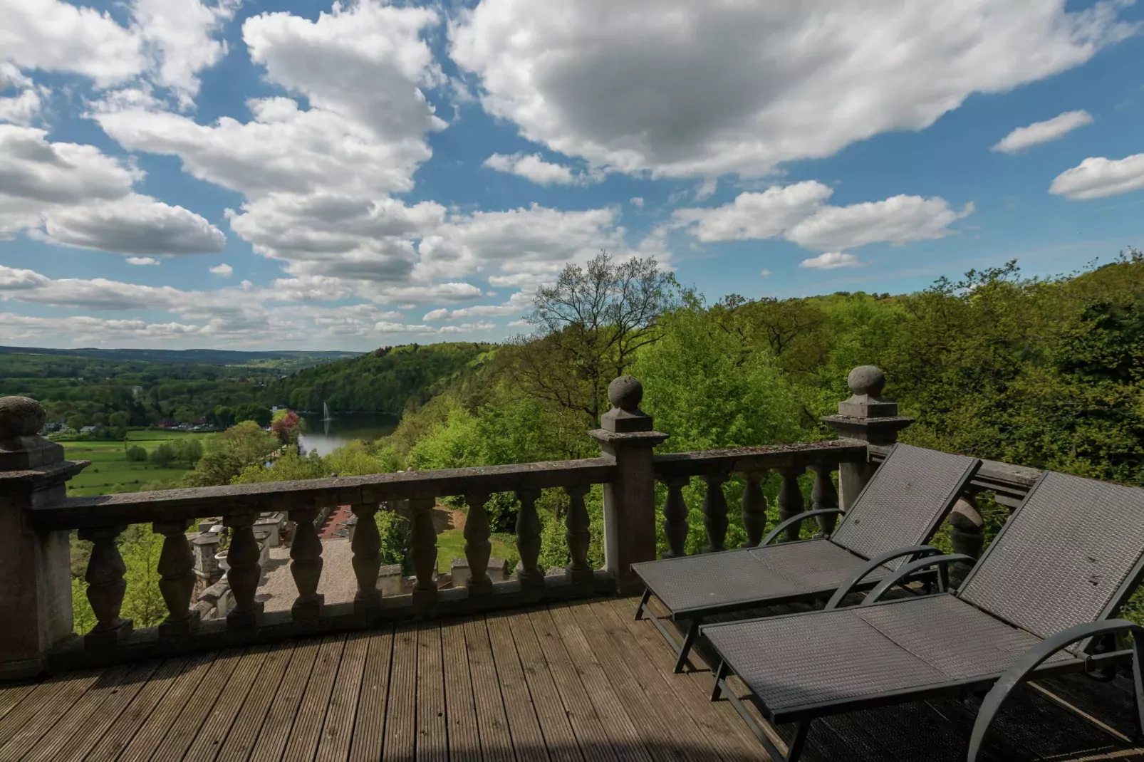 Le Chateau de Balmoral - 22 pers-Terrace balcony