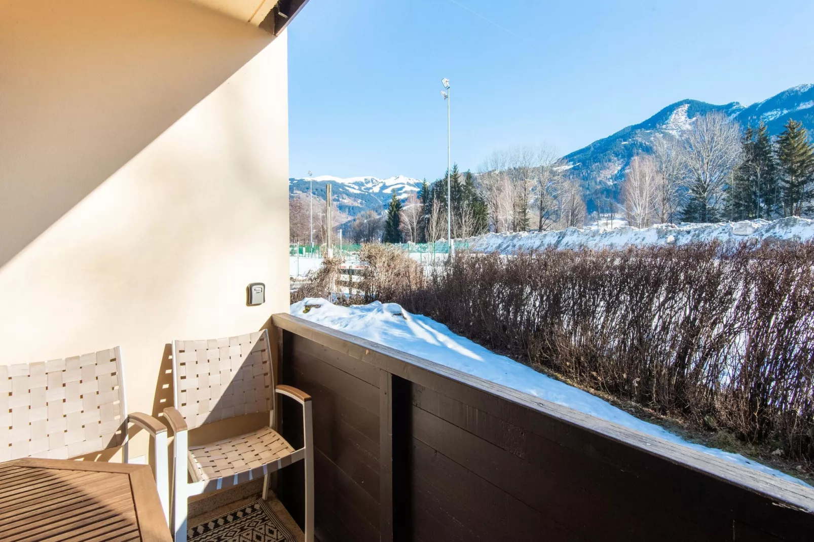 Lake Apartment Yunique-View summer
