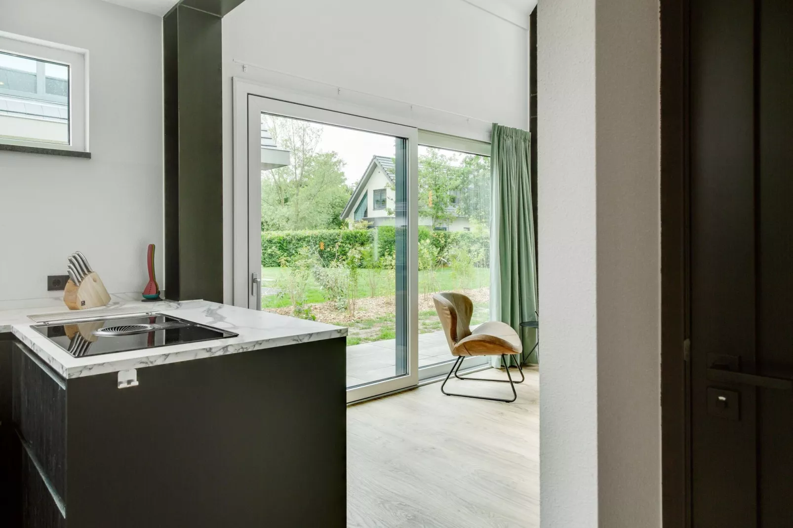 De Koog nr 2 - 6 pers woning de luxe-Kitchen