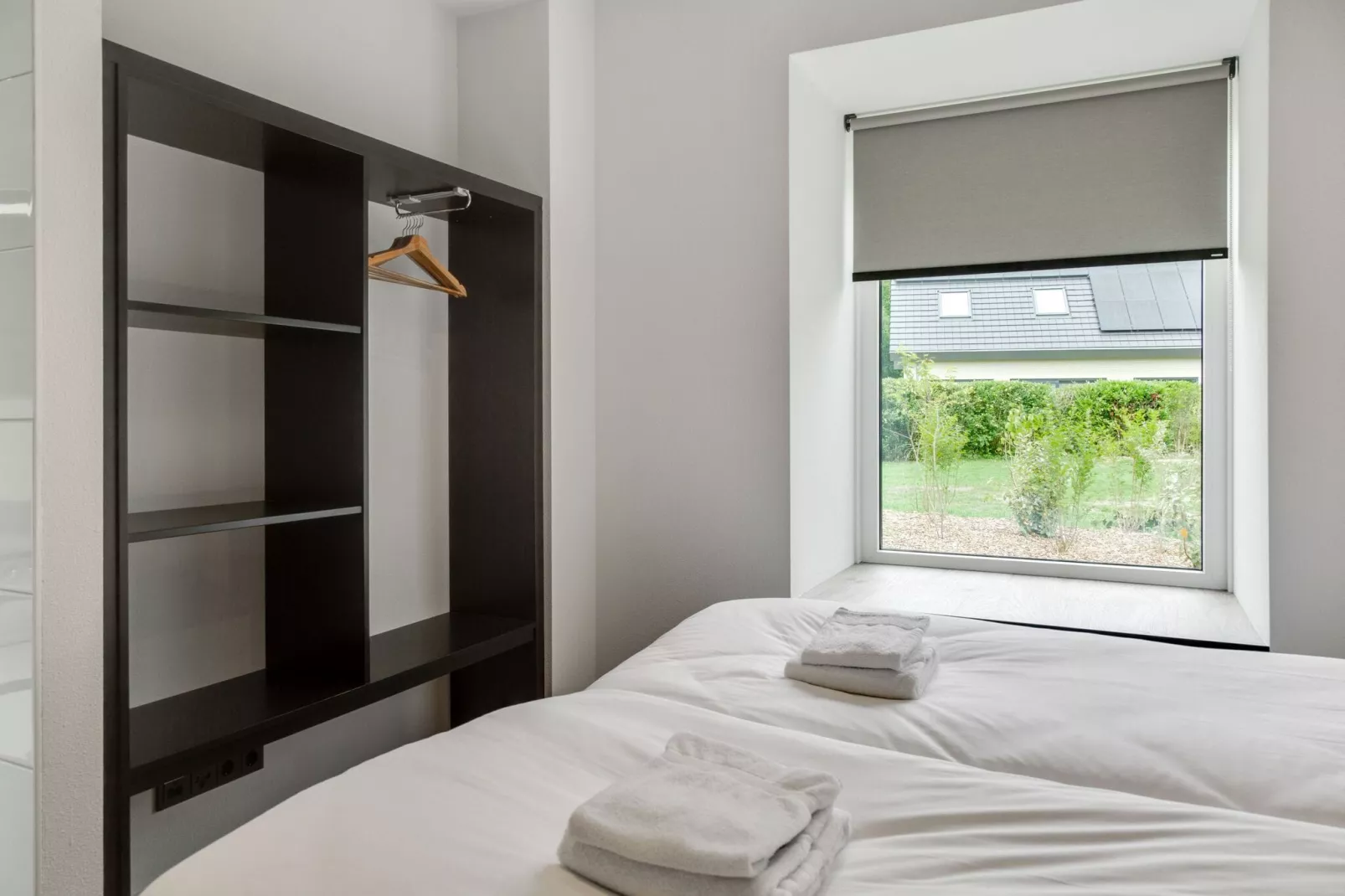 De Koog nr 2 - 6 pers woning de luxe-Bedroom
