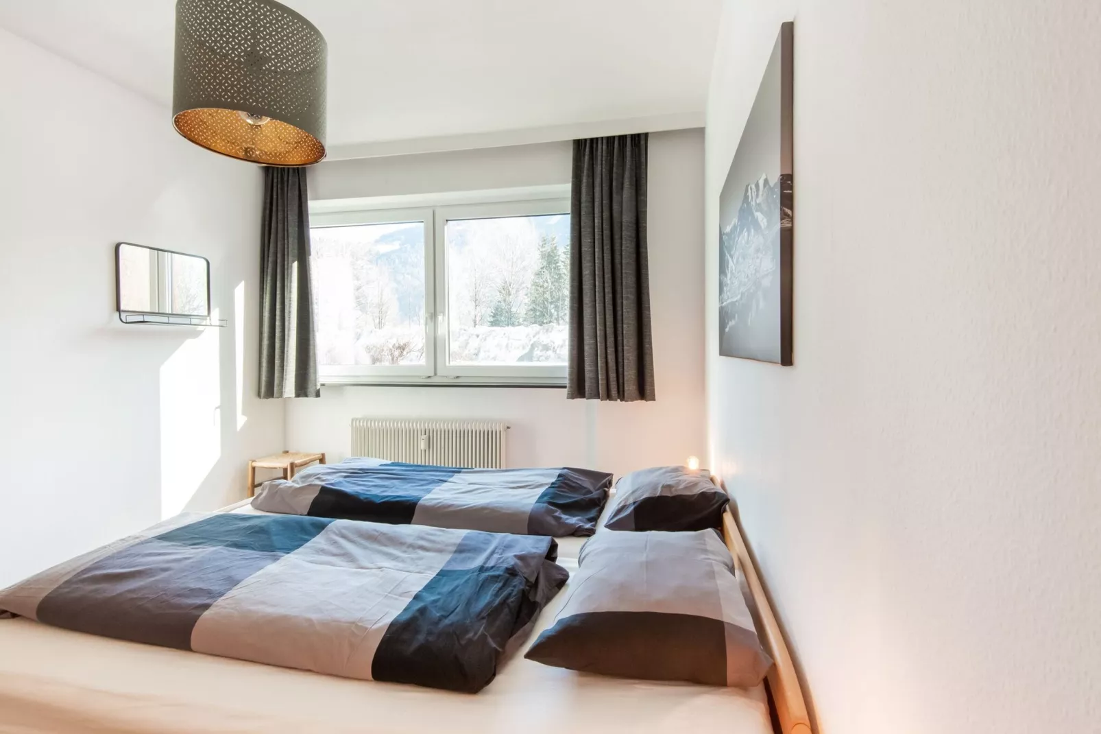 Lake Apartment Yunique-Bedroom