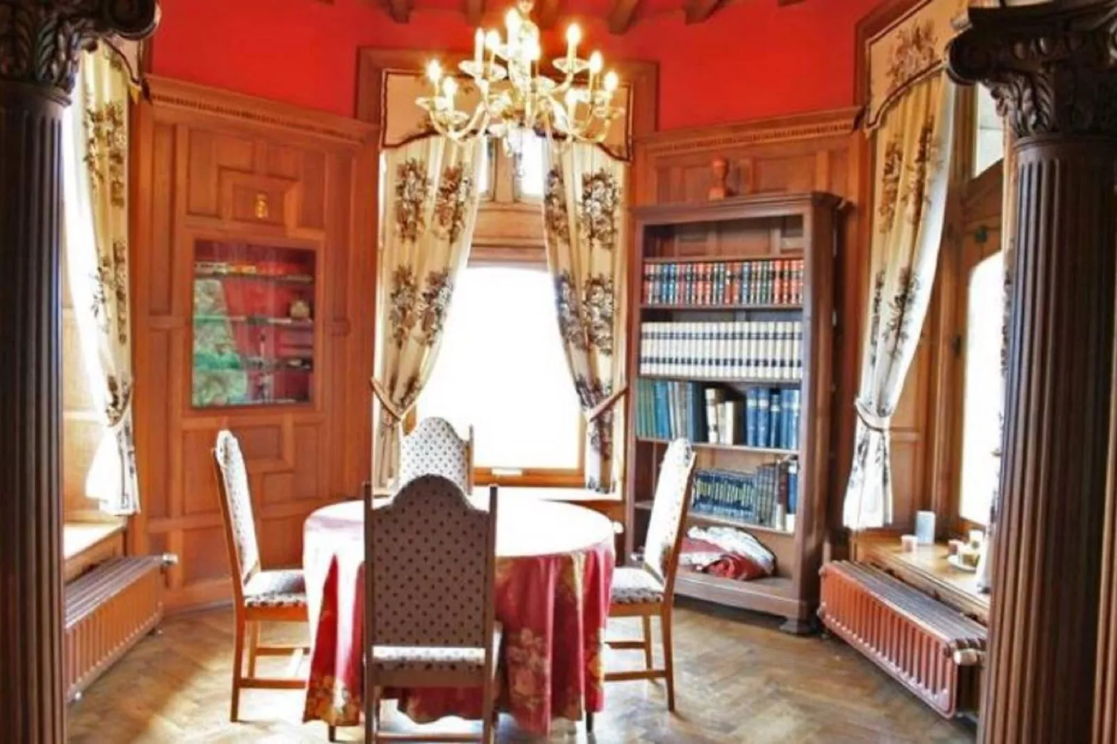 Le Chateau de Balmoral - 22 pers-Dining room
