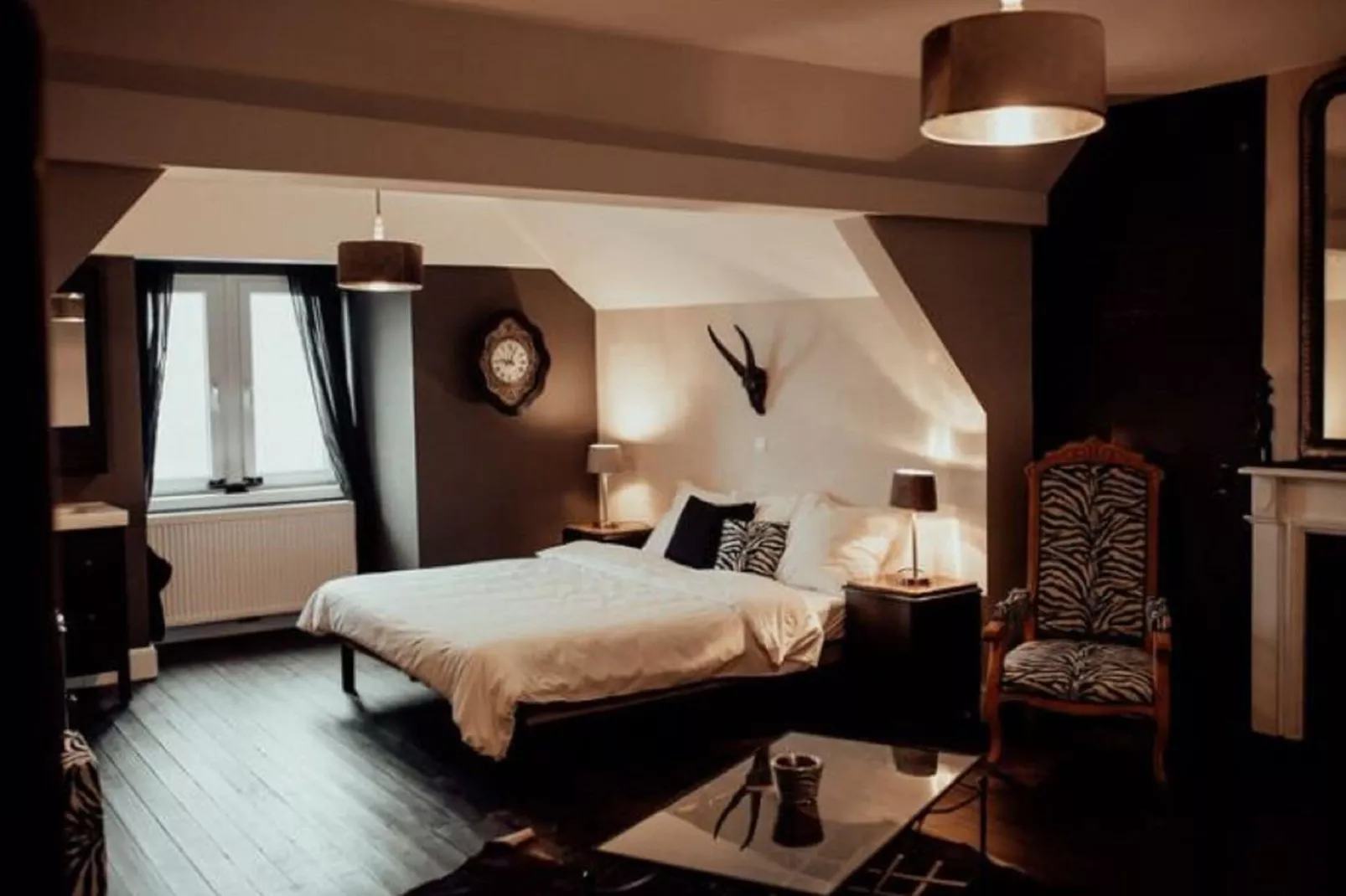 Le Chateau de Balmoral - 22 pers-Bedroom