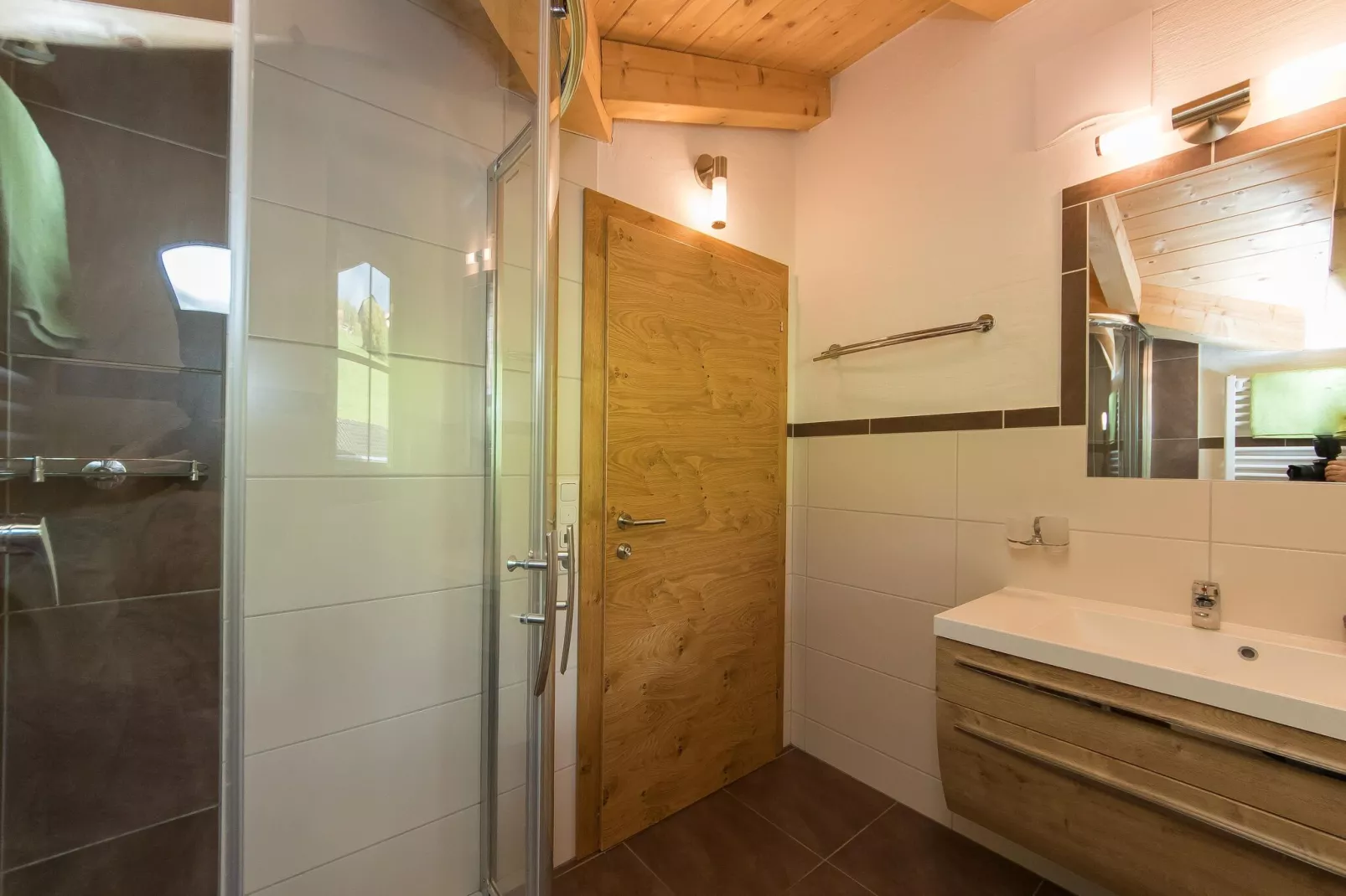 Apartment Oberaigen L-Bathroom