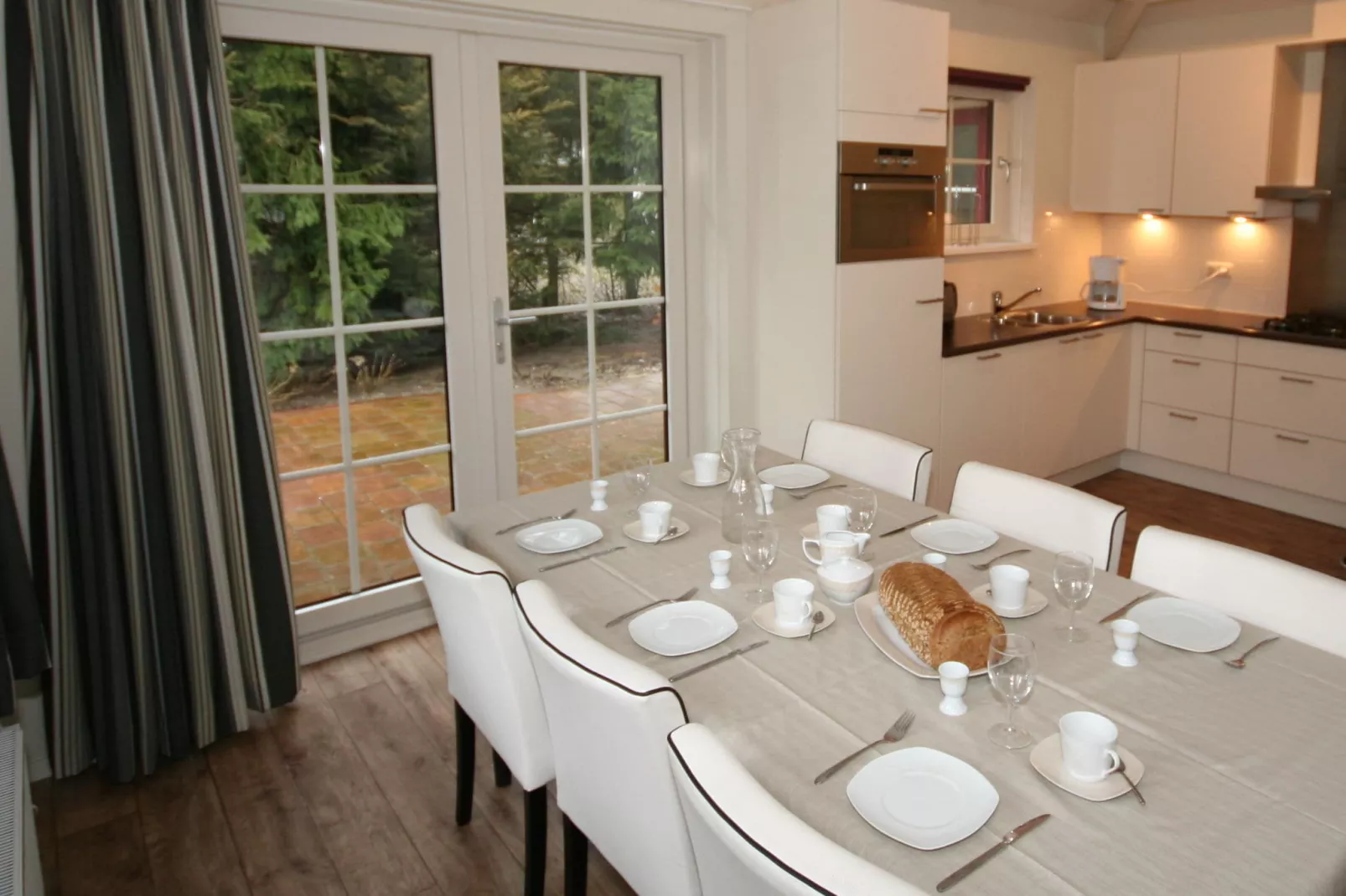 Twentie-Dining room