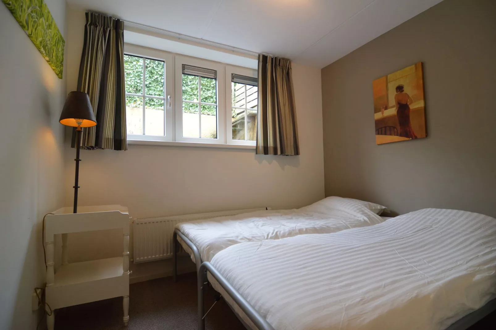 Twentie-Bedroom