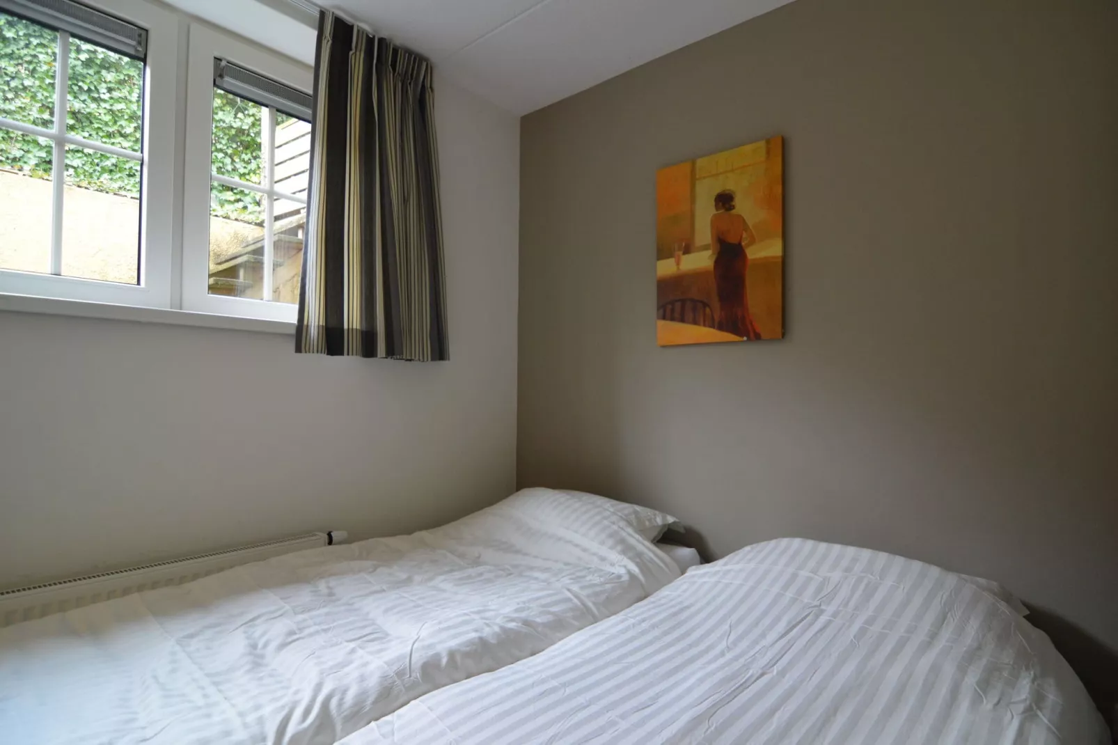 Twentie-Bedroom