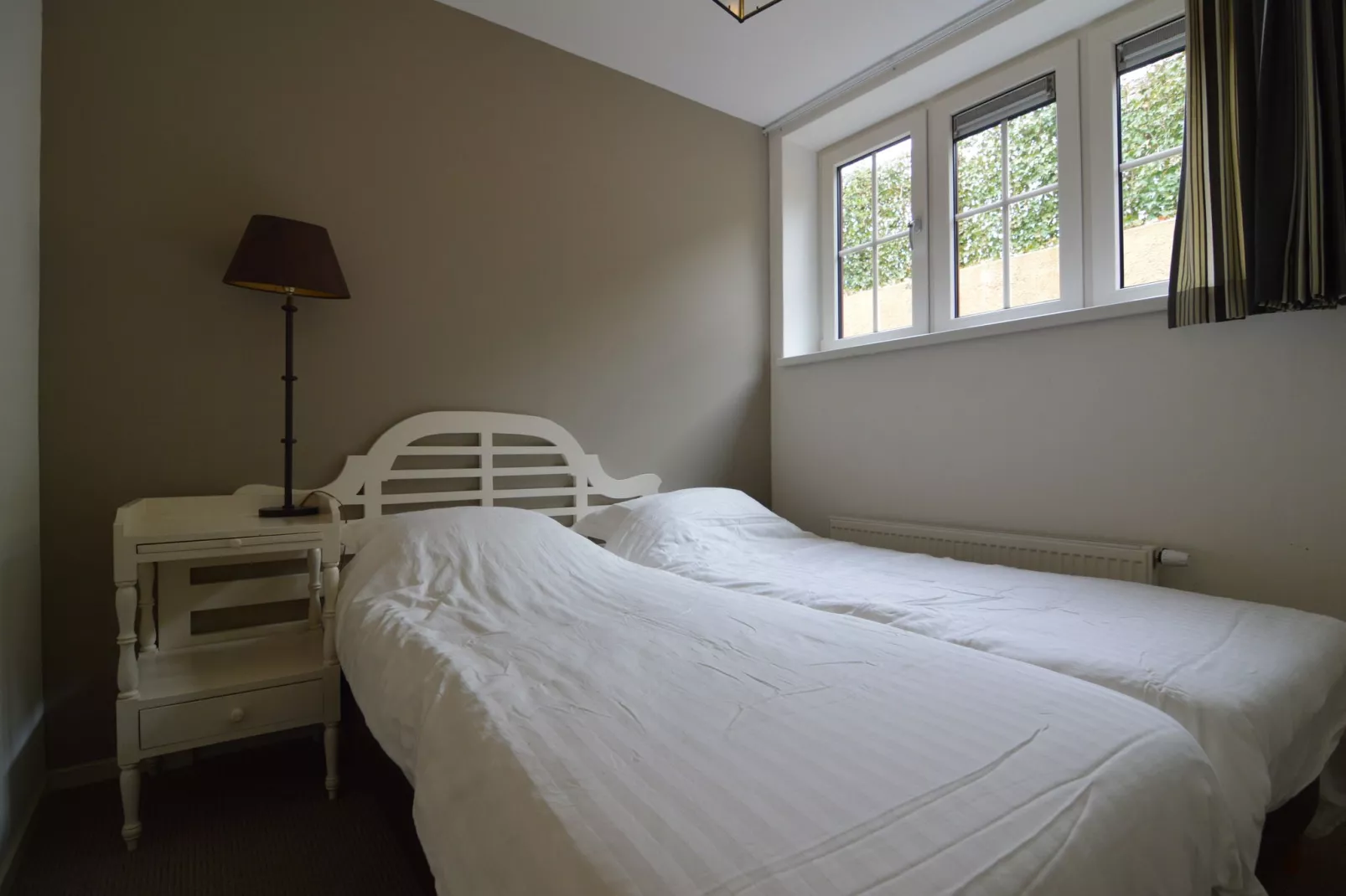 Twentie-Bedroom