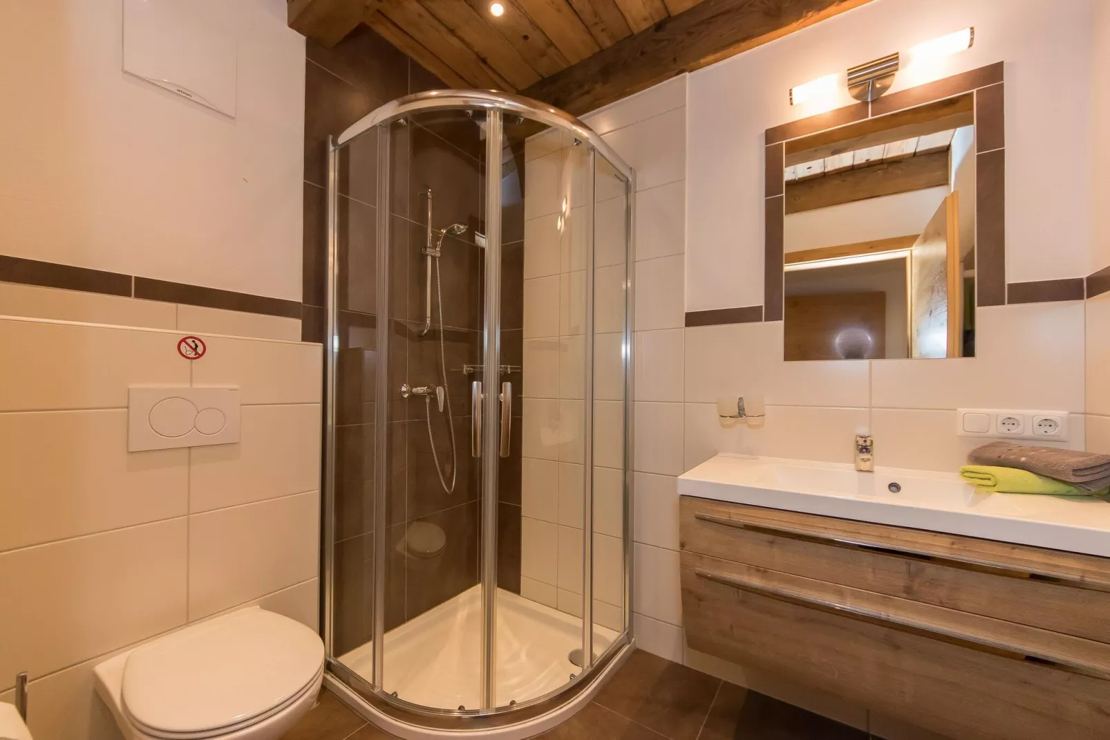 Landhaus Oberaigen-Bathroom