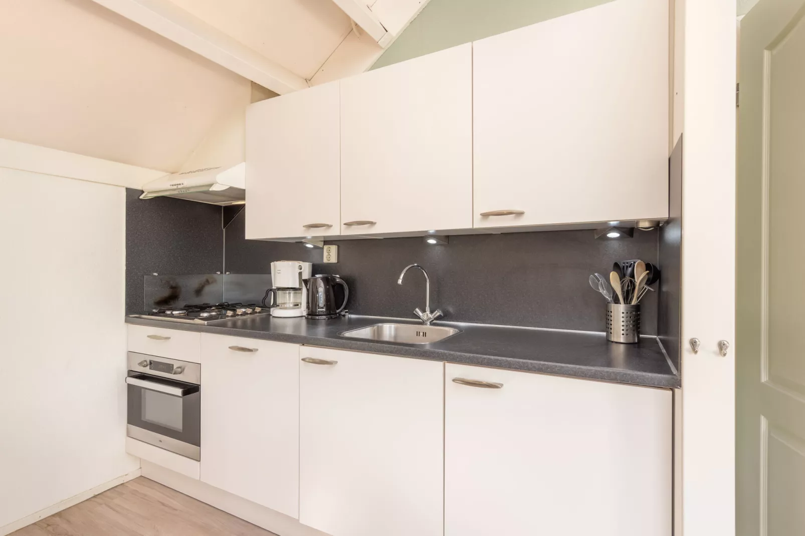 De Veluwse Hoevegaerde 1-Kitchen