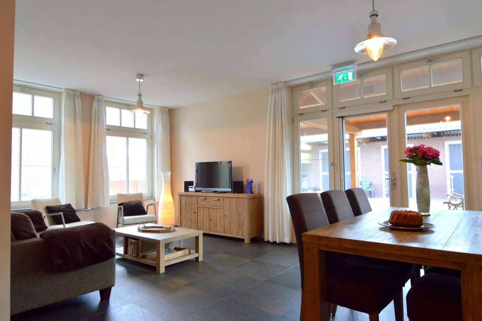 Oppe Winckel - De Biemösj-Salon