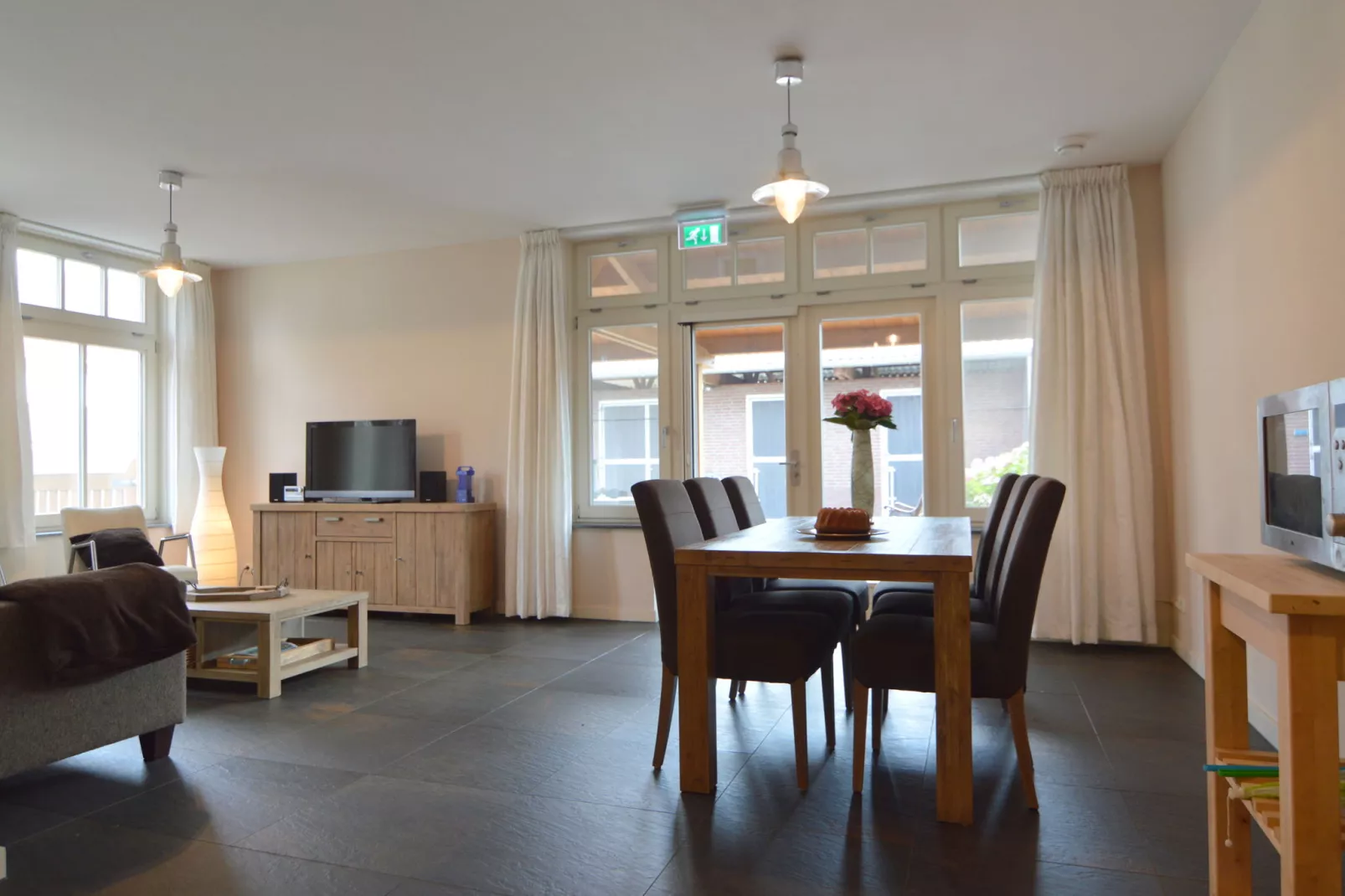 Oppe Winckel - De Biemösj-Salle à manger
