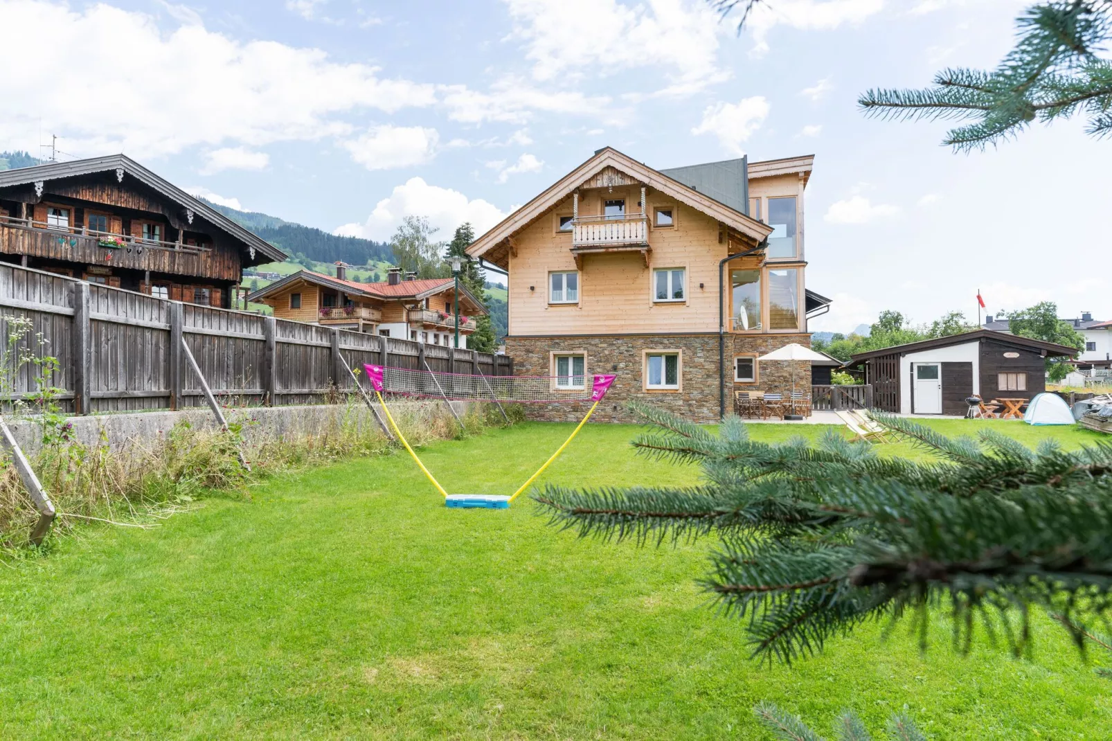 Apartment Steiner 1-Gardens summer