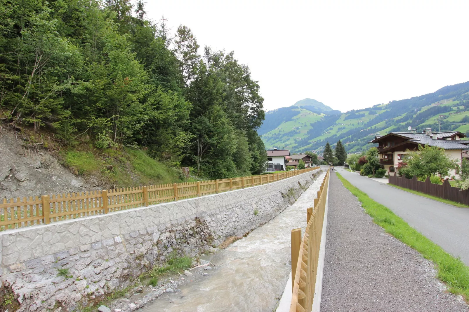 Mary-Areas summer 1km