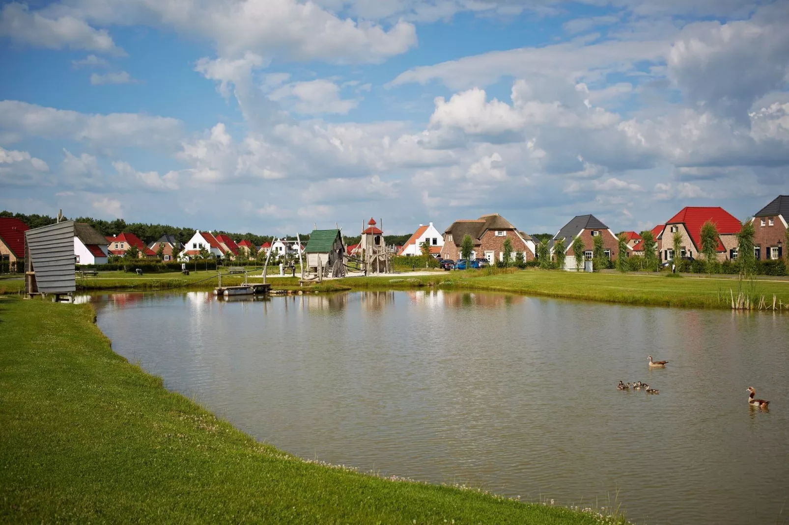Buitenhof De Leistert 15-Park facilities