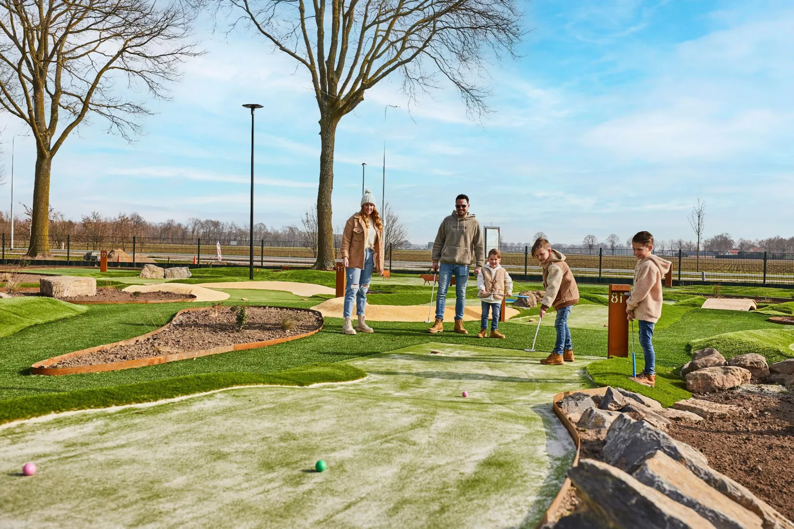 Buitenhof De Leistert 15-Park facilities
