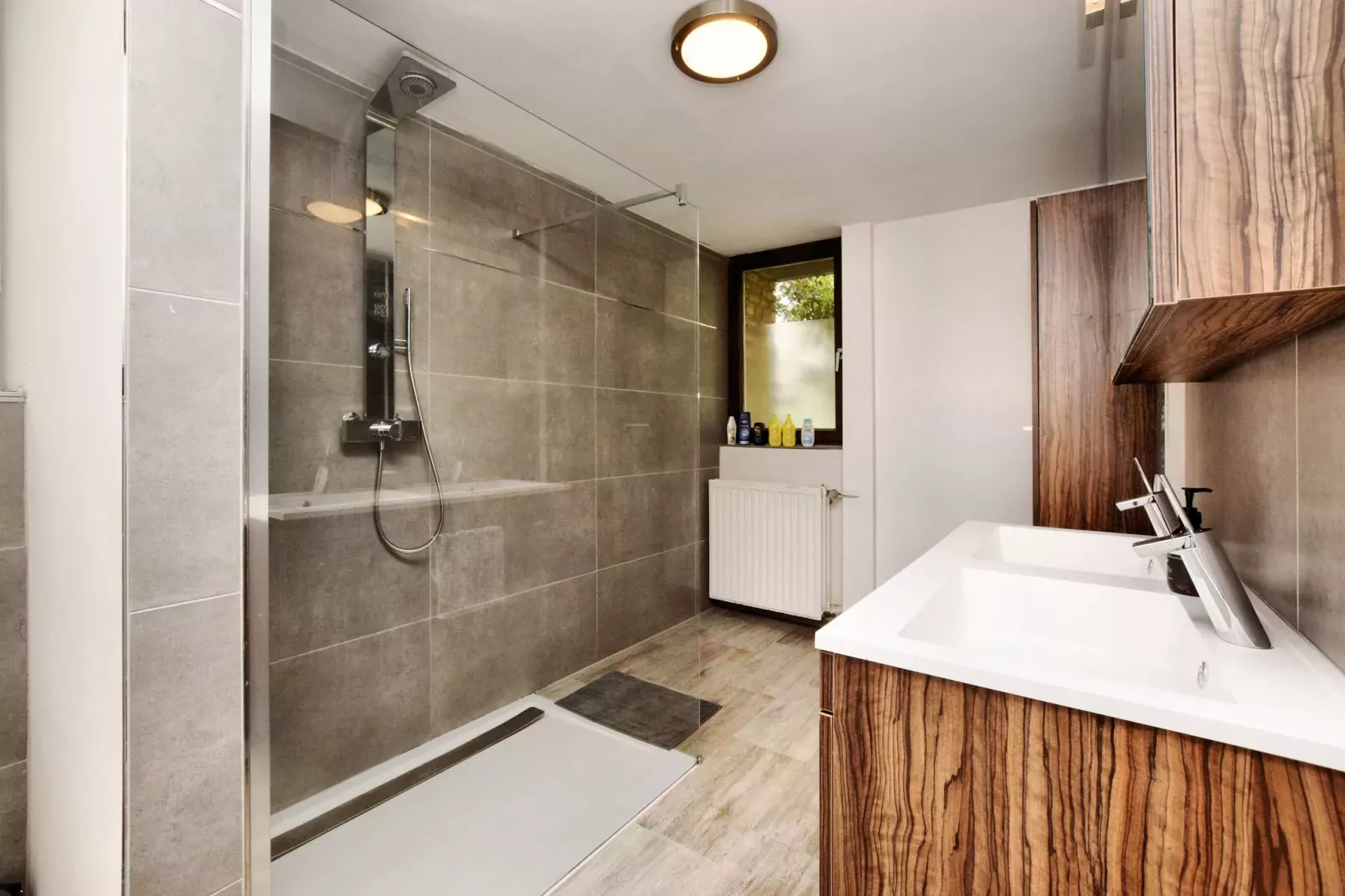 Harnoncourt-Bathroom