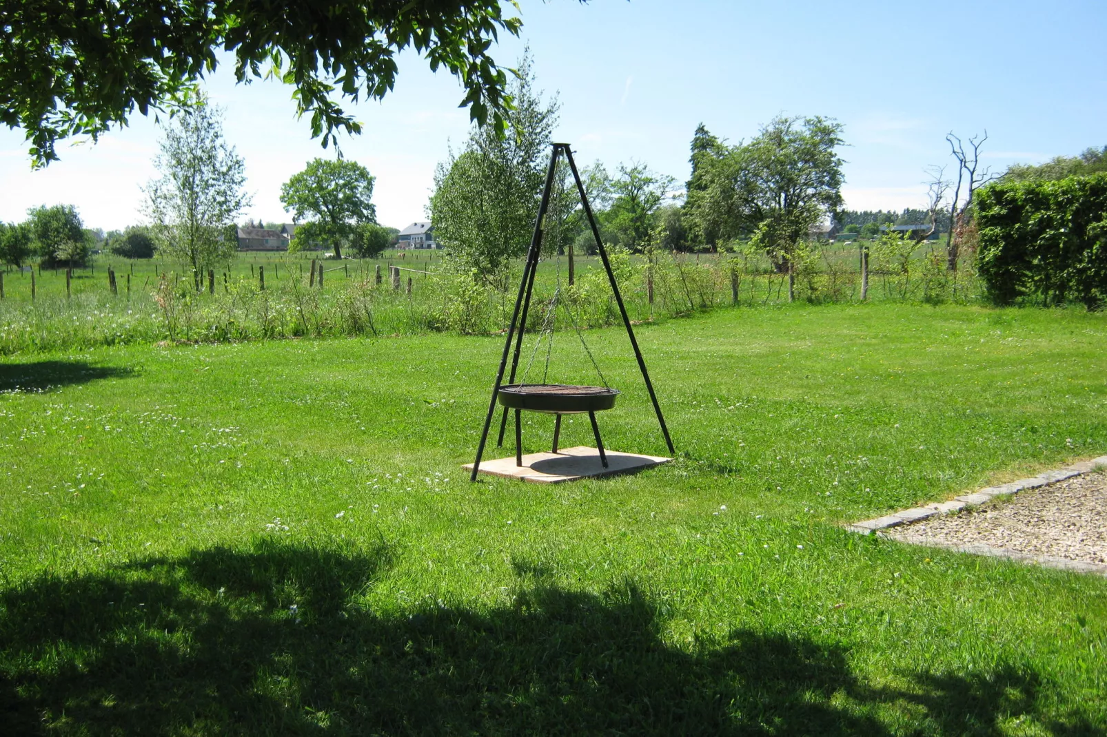 Haus Kohn-Gardens summer