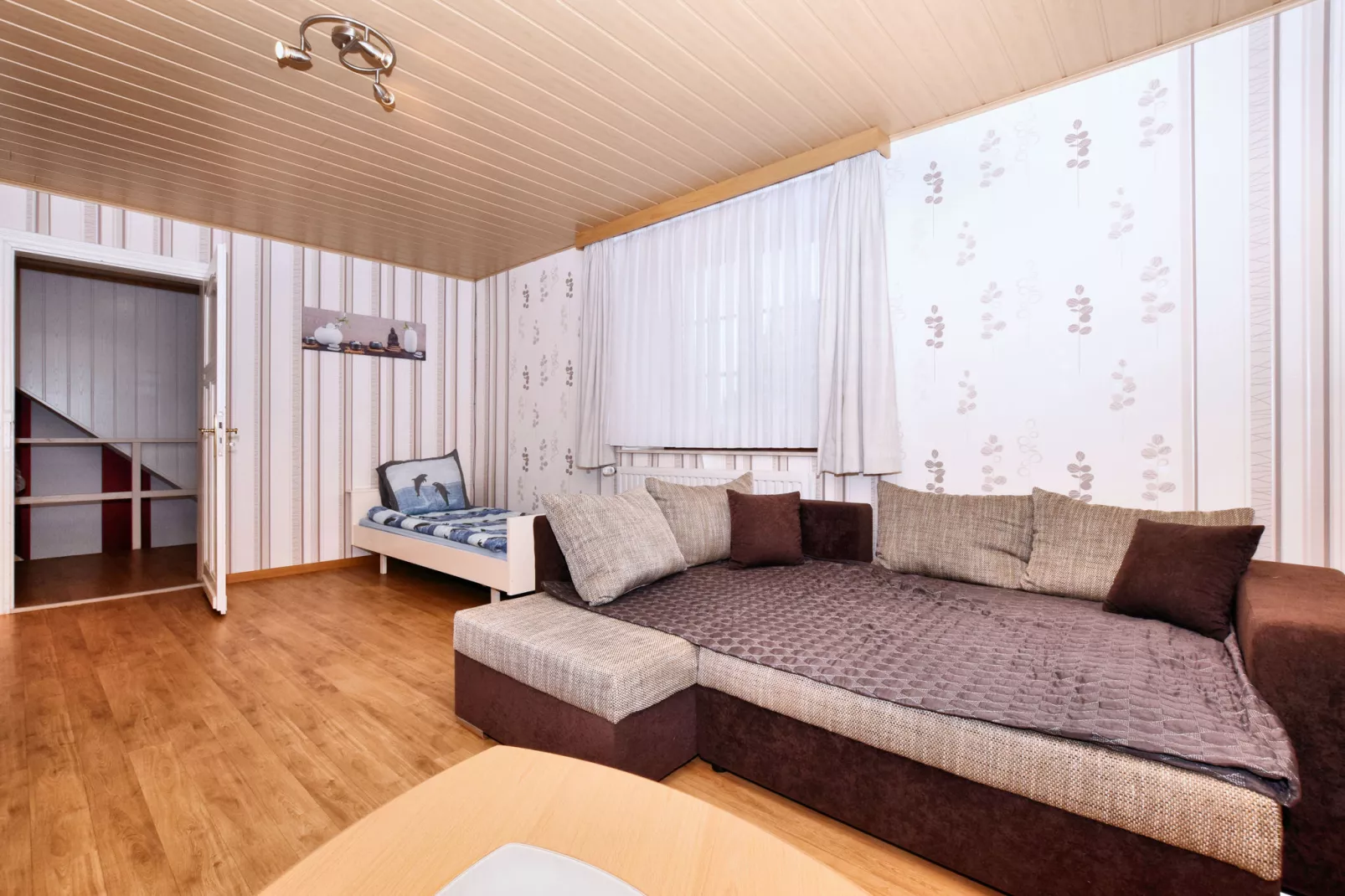 Haus Kohn-Living room